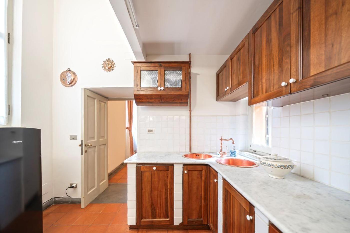Raffaello - M&M Holiday House เปรูจา ภายนอก รูปภาพ