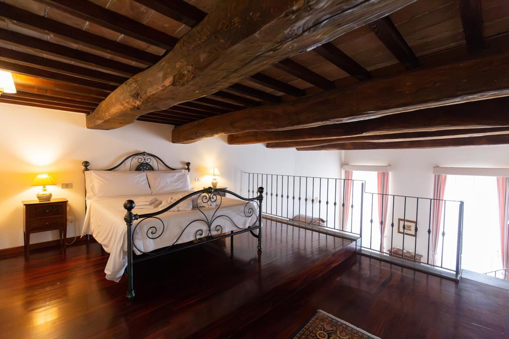 Raffaello - M&M Holiday House เปรูจา ภายนอก รูปภาพ